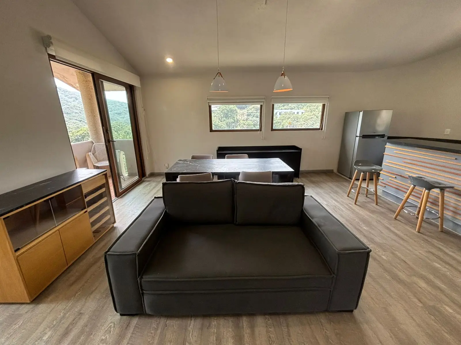 WhatsApp Image 2025-10-21 at 23.36.08 (2)