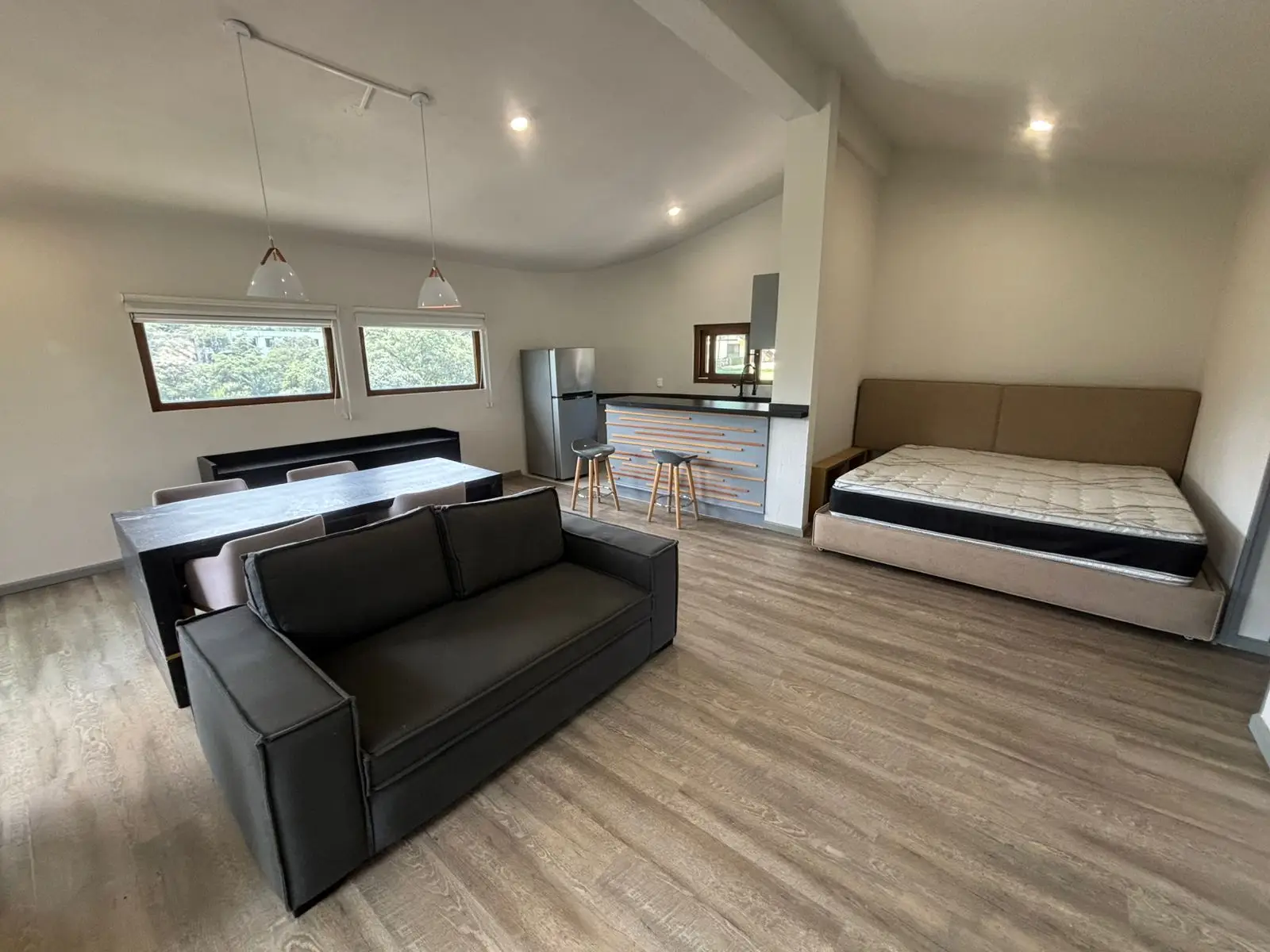 WhatsApp Image 2025-10-21 at 23.36.08