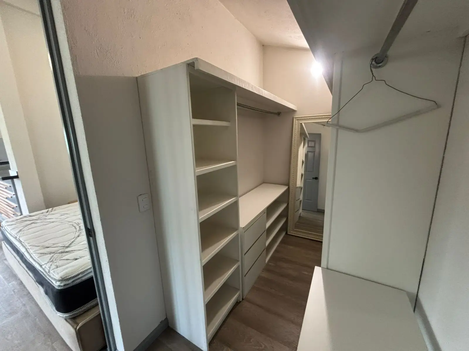 WhatsApp Image 2025-10-21 at 23.36.09 (4)