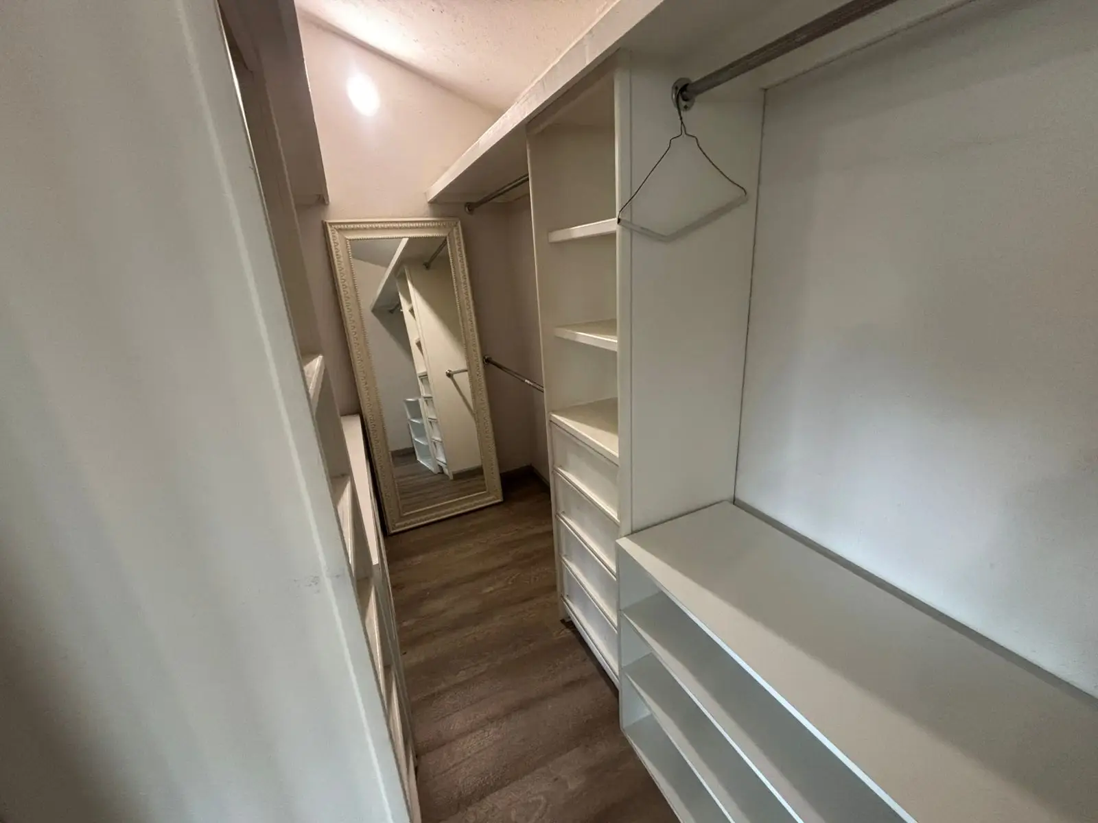 WhatsApp Image 2025-10-21 at 23.36.10